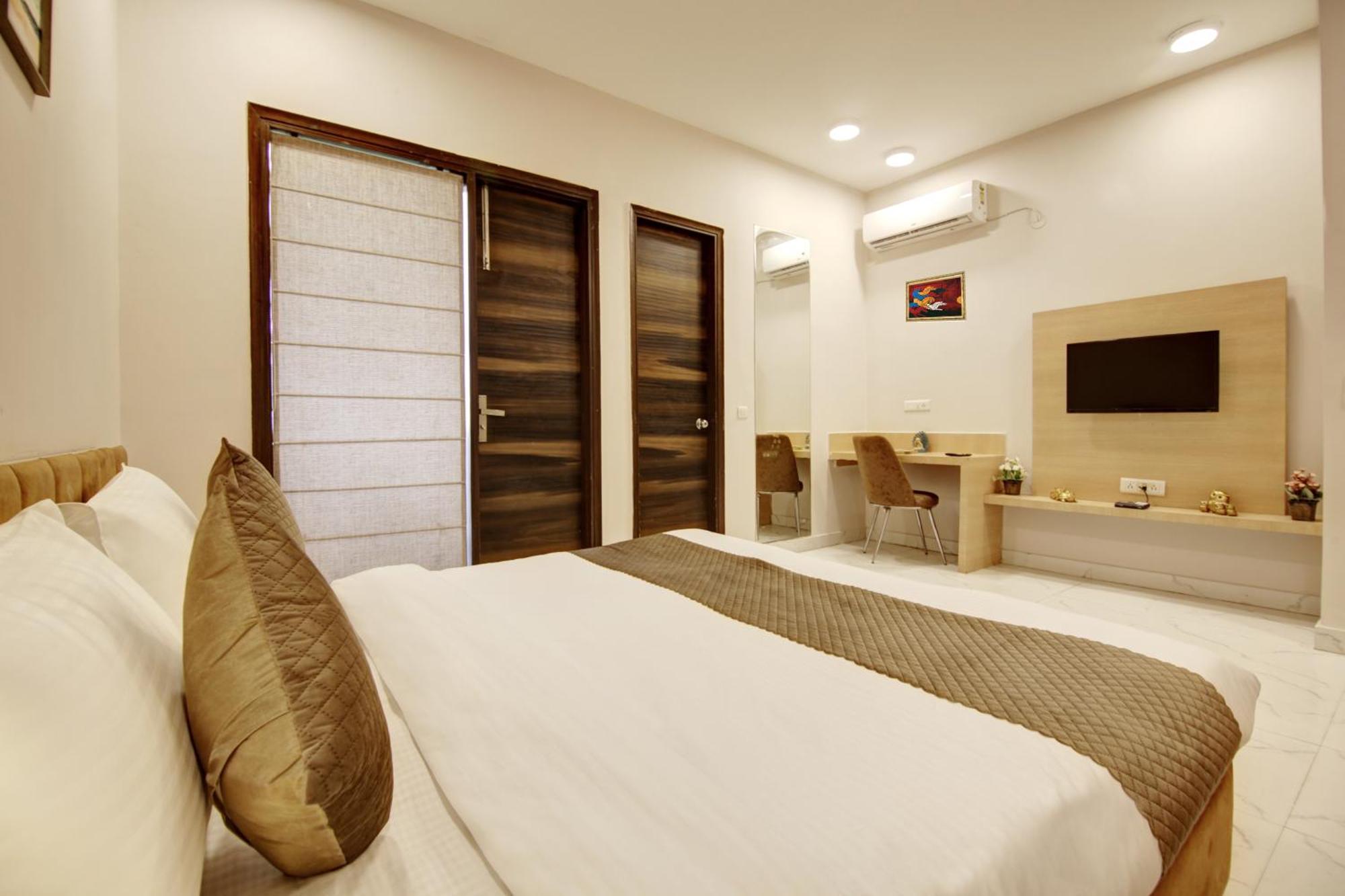 Limewood Stay - Fortis Hospital Gurgaon Ngoại thất bức ảnh